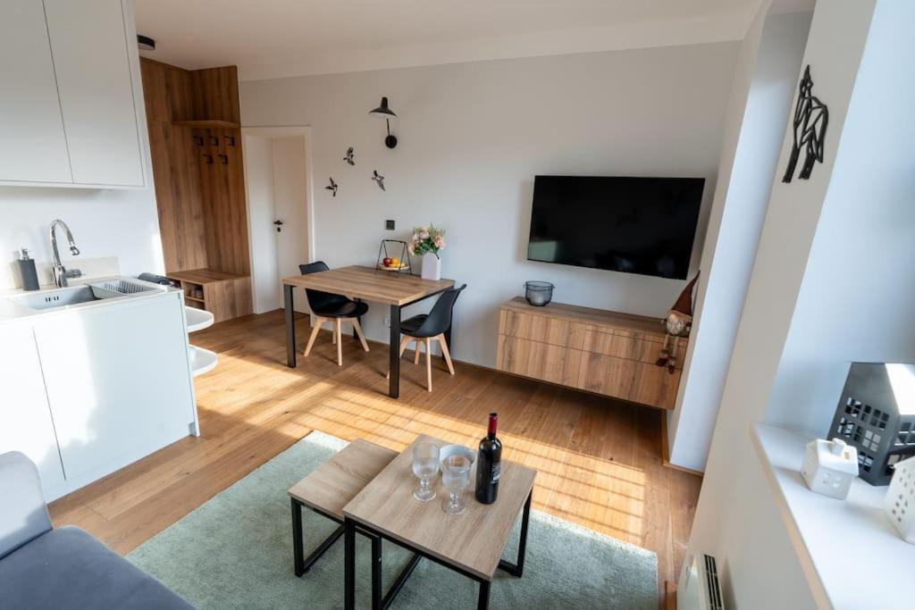 Rodinny Apartman V Srdci Krkonos Bratrouchov Luaran gambar